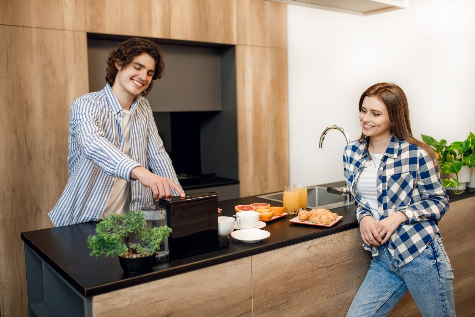 L-Shaped vs U-Shaped Modular Kitchens